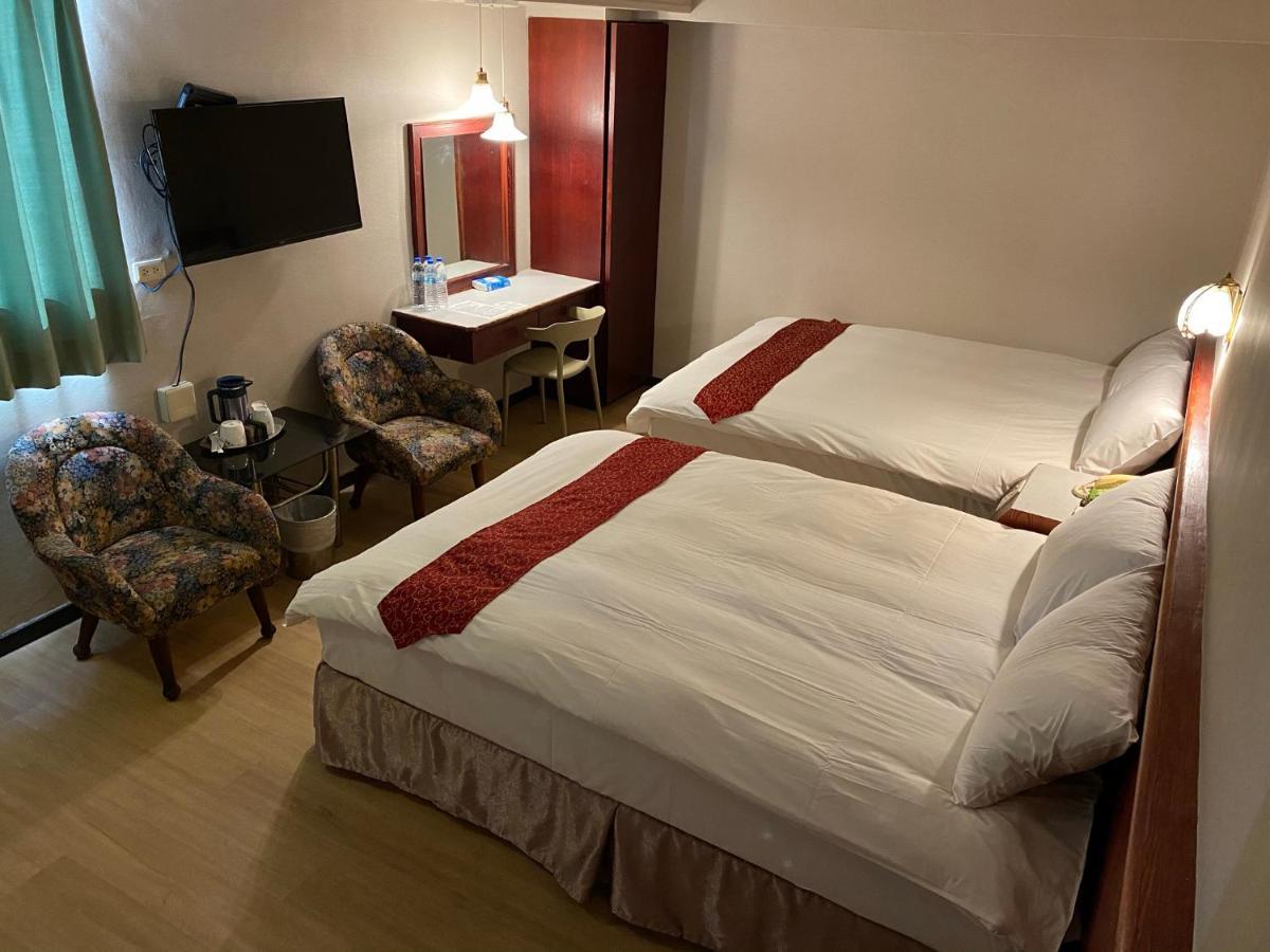 Gene Long Haiy Att Hotel Città di Chiayi Esterno foto